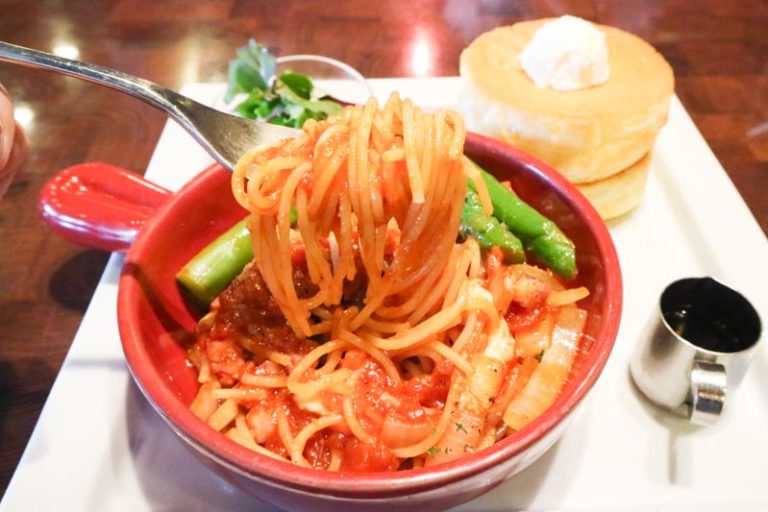 星乃珈琲の「パスタ＆パンケーキプレート(春野菜とモッツァレラチーズのトマトソース)」を食べてみた感想（春限定） | 星乃珈琲のメニューを紹介 ...